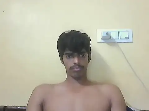 Snapshot of monster_33 chatting on 8, 6, 2026 monster 33 online show from 8, 6, 2026