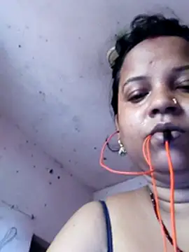 Cute-Priya2 online show from 25, 4, 2026