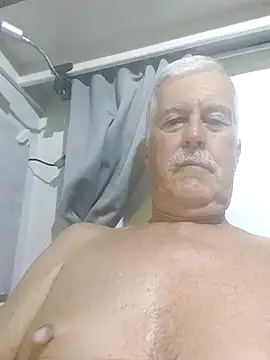 Snapshot of slaveman4you chatting on 13, 9, 2025 slaveman4you online show from 13, 9, 2025