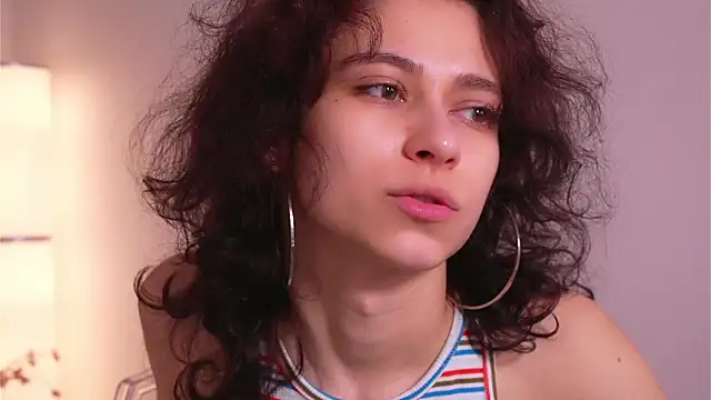 MimiLicks online show from 3, 12, 2025