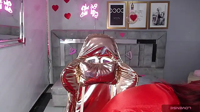 Snapshot of Red_Bunny_v chatting on 19, 2, 2026 Red Bunny v online show from 19, 2, 2026