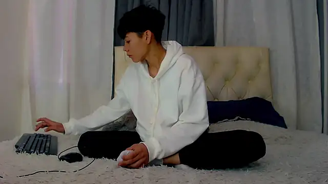 SemerHott online show from 17, 9, 2025