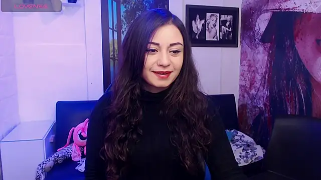 Snapshot of Eva_Roussell chatting on 19, 9, 2025 Eva Roussell online show from 19, 9, 2025