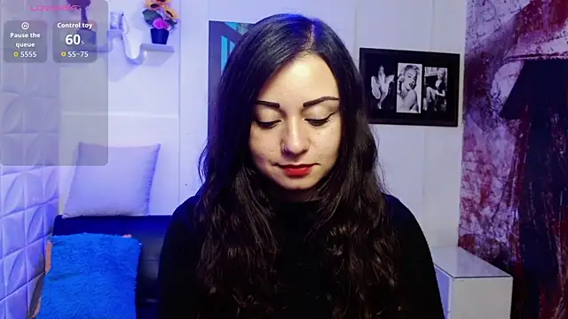 Snapshot of Eva_Roussell chatting on 30, 9, 2025 Eva Roussell online show from 30, 9, 2025