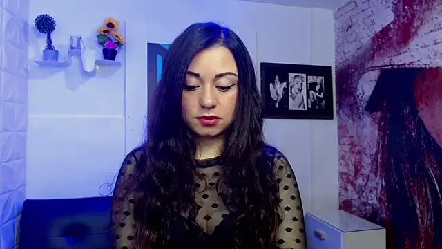 Snapshot of Eva_Roussell chatting on 2, 10, 2025 Eva Roussell online show from 2, 10, 2025