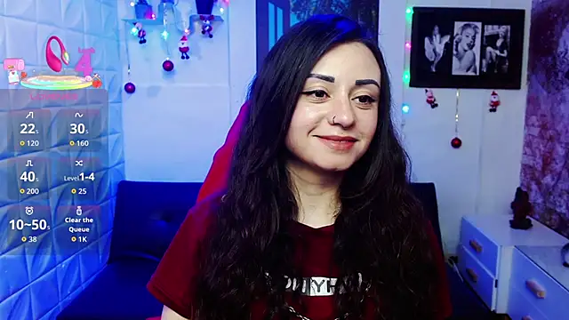 Snapshot of Eva_Roussell chatting on 13, 12, 2025 Eva Roussell online show from 13, 12, 2025