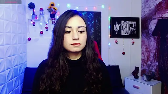 Snapshot of Eva_Roussell chatting on 14, 12, 2025 Eva Roussell online show from 14, 12, 2025