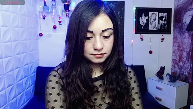 Snapshot of Eva_Roussell chatting on 15, 12, 2025 Eva Roussell online show from 15, 12, 2025