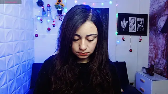 Snapshot of Eva_Roussell chatting on 22, 12, 2025 Eva Roussell online show from 22, 12, 2025