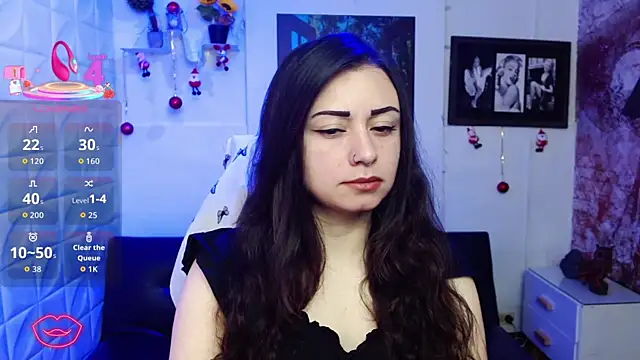 Snapshot of Eva_Roussell chatting on 6, 1, 2026 Eva Roussell online show from 6, 1, 2026