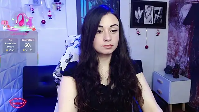 Snapshot of Eva_Roussell chatting on 9, 1, 2026 Eva Roussell online show from 9, 1, 2026