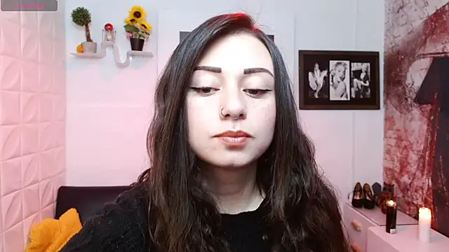 Snapshot of Eva_Roussell chatting on 9, 2, 2026 Eva Roussell online show from 9, 2, 2026