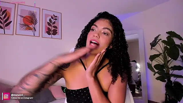 Snapshot of miss_curazao chatting on 25, 6, 2026 miss curazao online show from 25, 6, 2026
