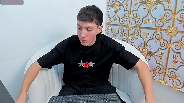 LittleDanny  online show from 2, 12, 2025