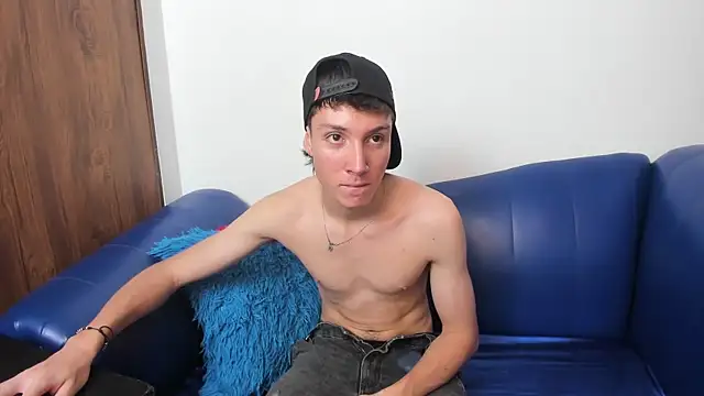 LittleDanny  online show from 19, 12, 2025