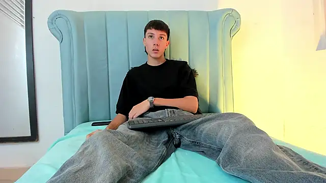 LittleDanny  online show from 10, 3, 2026