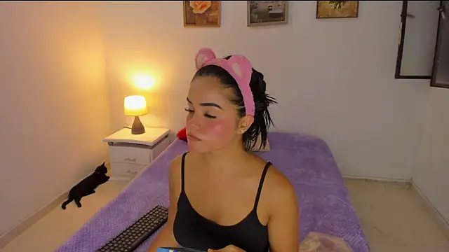 Valeri 13 online show from 21, 10, 2025