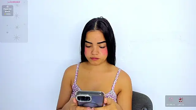 Valeri 13 online show from 4, 3, 2026