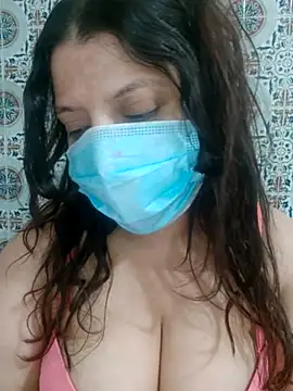 Snapshot of Hot-lino chatting on 3, 6, 2026 Hot-lino online show from 3, 6, 2026