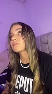 Snapshot of AnnyLopezzz_ chatting on 3, 2, 2026 AnnyLopezzz online show from 3, 2, 2026