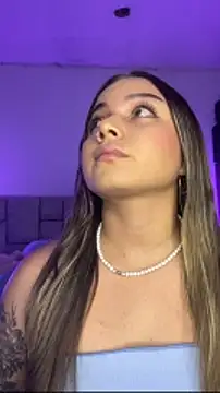 Snapshot of AnnyLopezzz_ chatting on 7, 2, 2026 AnnyLopezzz online show from 7, 2, 2026