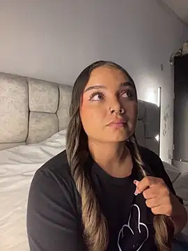 AnnyLopezzz  online show from 11, 4, 2026