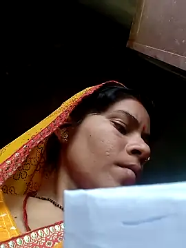 Idhika Handoo online show from 12, 9, 2025