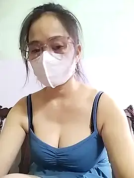 HELEN686 online show from 14, 10, 2025