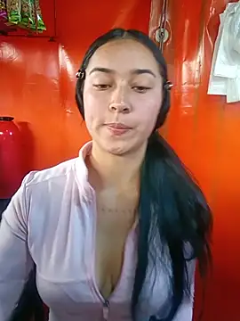 Snapshot of Sol_Sunny chatting on 19, 6, 2026 Sol Sunny online show from 19, 6, 2026