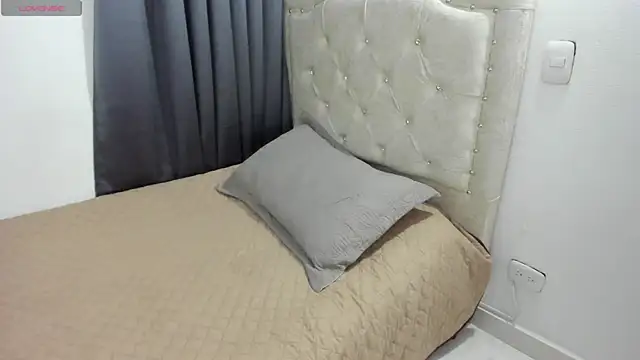 Snapshot of Sunnycurvymf chatting on 5, 11, 2025 Sunnycurvymf online show from 5, 11, 2025