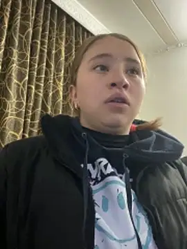 mia skys online show from 23, 2, 2026