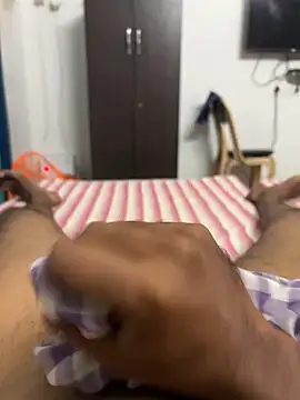 usermood2000 online show from 23, 11, 2025