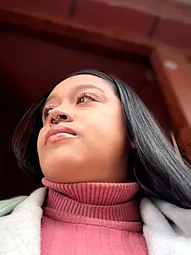 -Mia1 online show from 15, 4, 2026