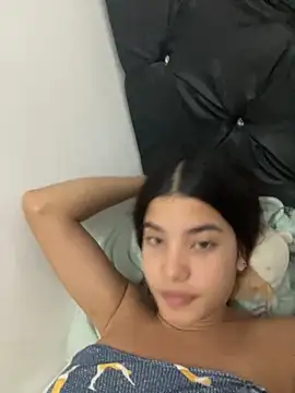 Nia08  online show from 12, 9, 2025