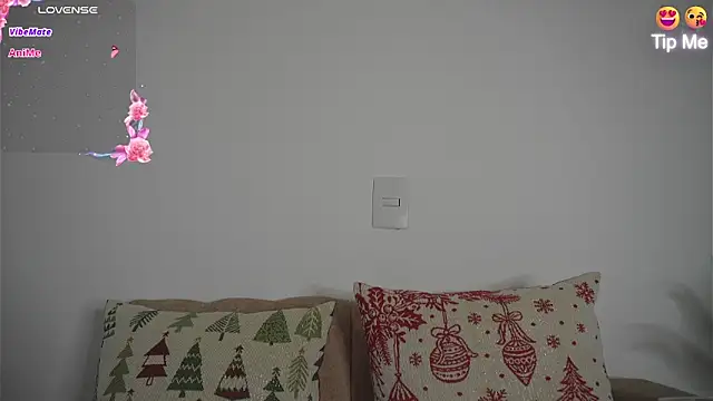 Roxybeautyy online show from 13, 1, 2026