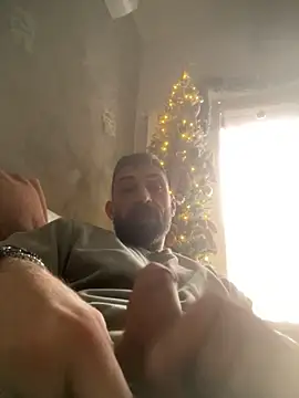 Snapshot of GmGit chatting on 1, 12, 2025 GmGit online show from 1, 12, 2025