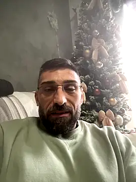 Snapshot of GmGit chatting on 4, 12, 2025 GmGit online show from 4, 12, 2025