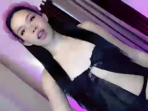 mysterious flower101 online show from 25, 11, 2025