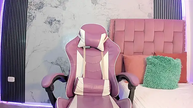 Snapshot of Mia_Duarte1 chatting on 16, 12, 2025 Mia Duarte1 online show from 16, 12, 2025