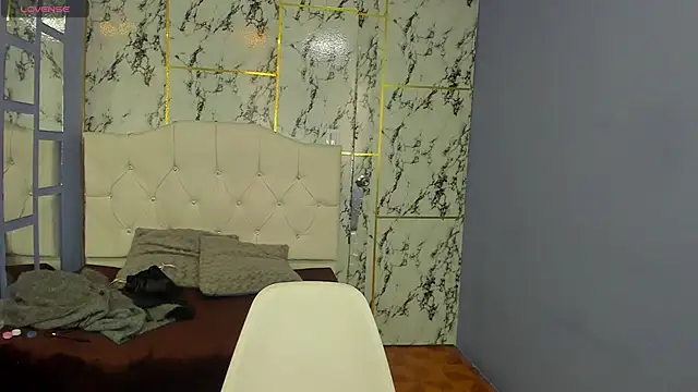 Itsuki N online show from 3, 10, 2025