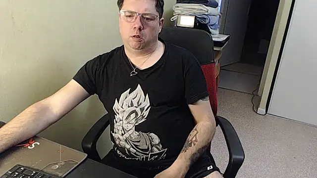 Snapshot of blueandwhite1 chatting on 8, 2, 2025 blueandwhite1 online show from 8, 2, 2025