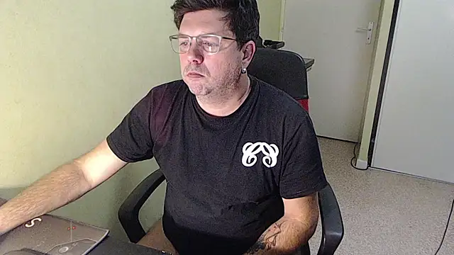 blueandwhite1 online show from 5, 12, 2025