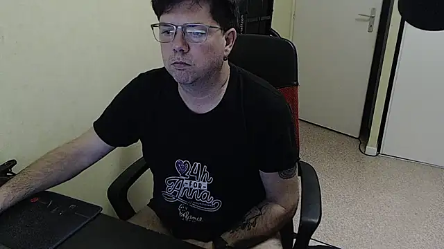 blueandwhite1 online show from 10, 2, 2026