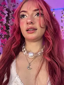 LucyGray online show from 8, 4, 2026