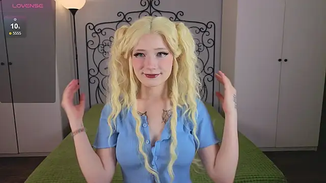 oliviafairy1 online show from 20, 9, 2025