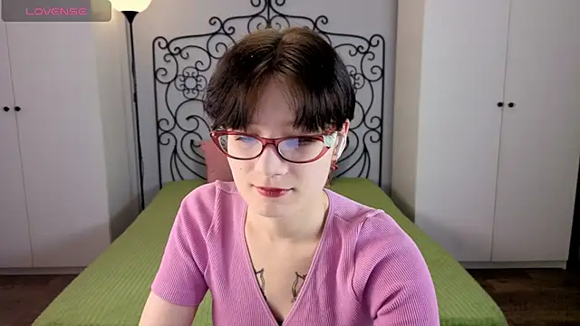 oliviafairy1 online show from 30, 9, 2025
