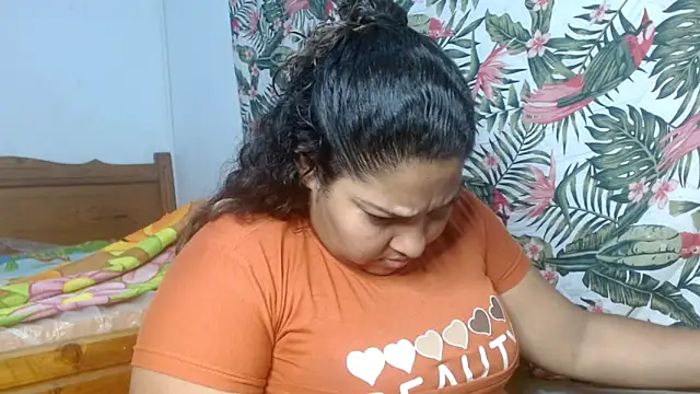 Snapshot of 69smallstar chatting on 24, 4, 2026 69smallstar online show from 24, 4, 2026