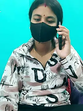 Snapshot of DivyaBhabhi69@xh chatting on 15, 12, 2025 DivyaBhabhi69xh online show from 15, 12, 2025