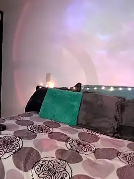 Emmaa  Smiith online show from 22, 9, 2025