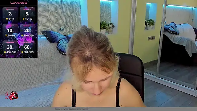 MeryMidnight online show from 11, 11, 2025